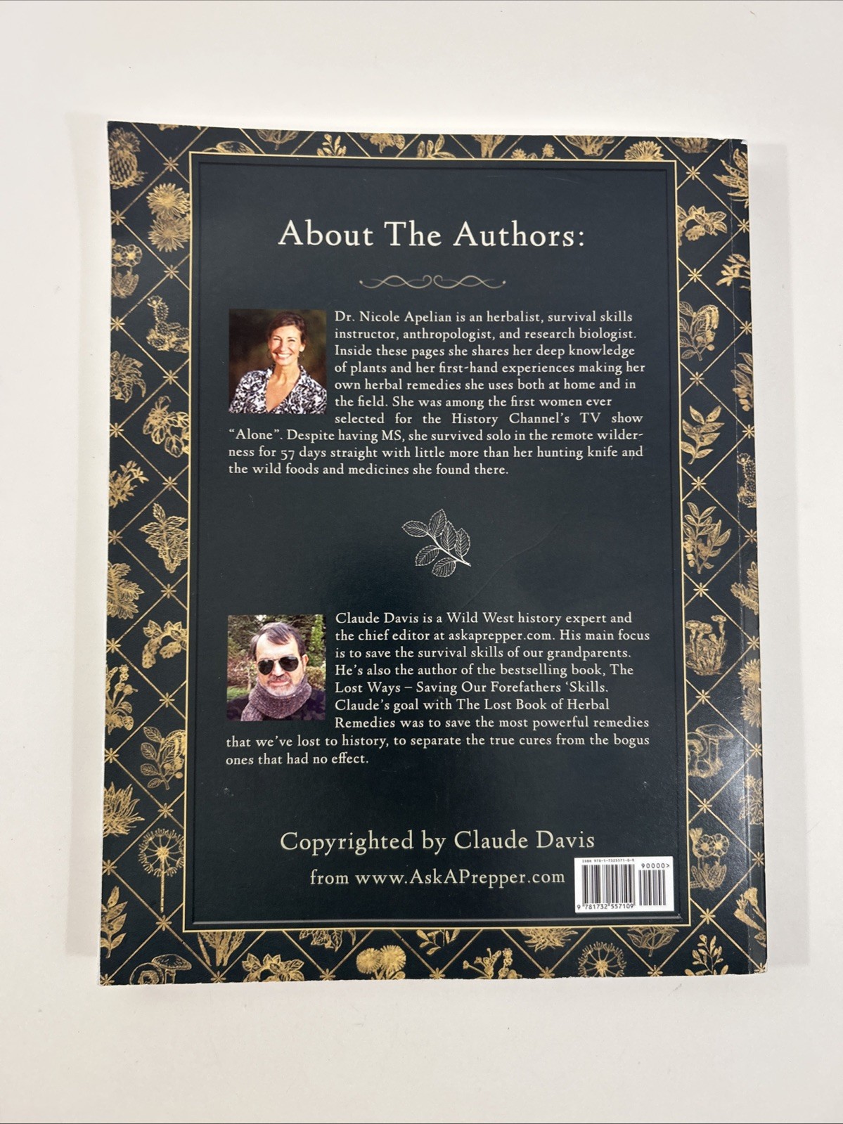 The Lost Book of Herbal Remedies: by Nicole Apelian & Claude Davis Paperback