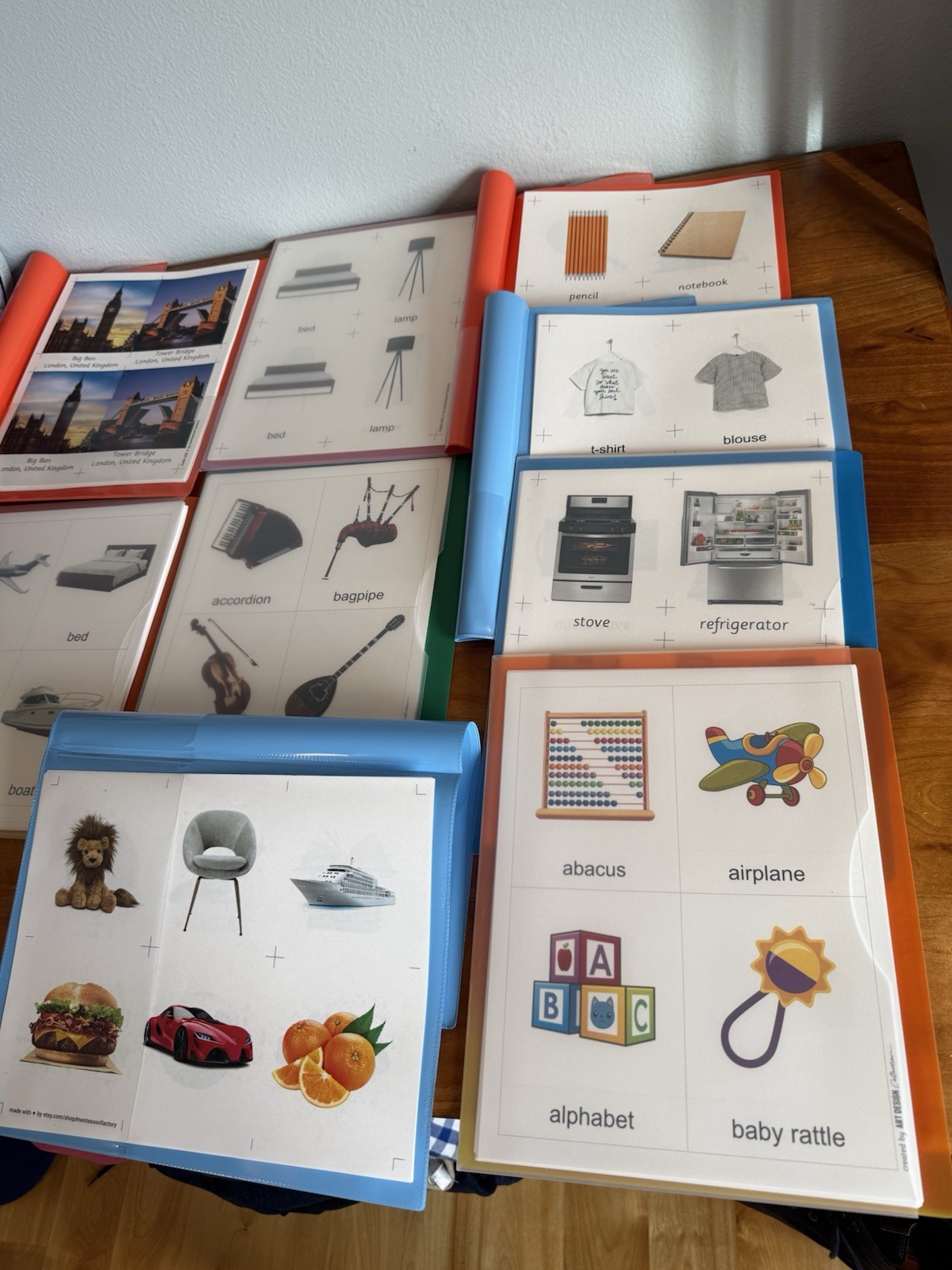 9 new folders of vocabulary words in color for speech language therapy