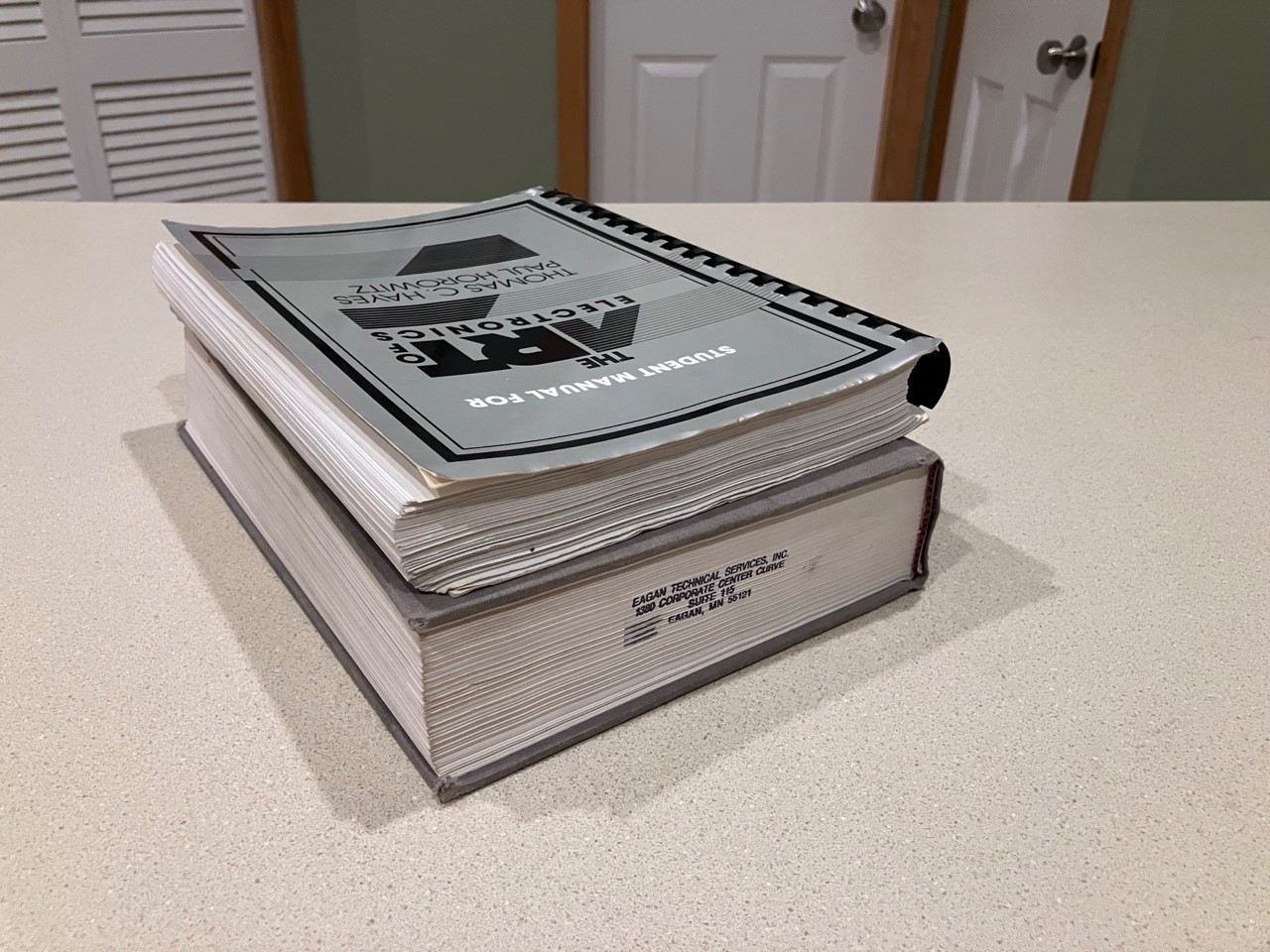 The Art of Electronics 2nd Edition + Student Manual Horowitz Hill Hayes 1989