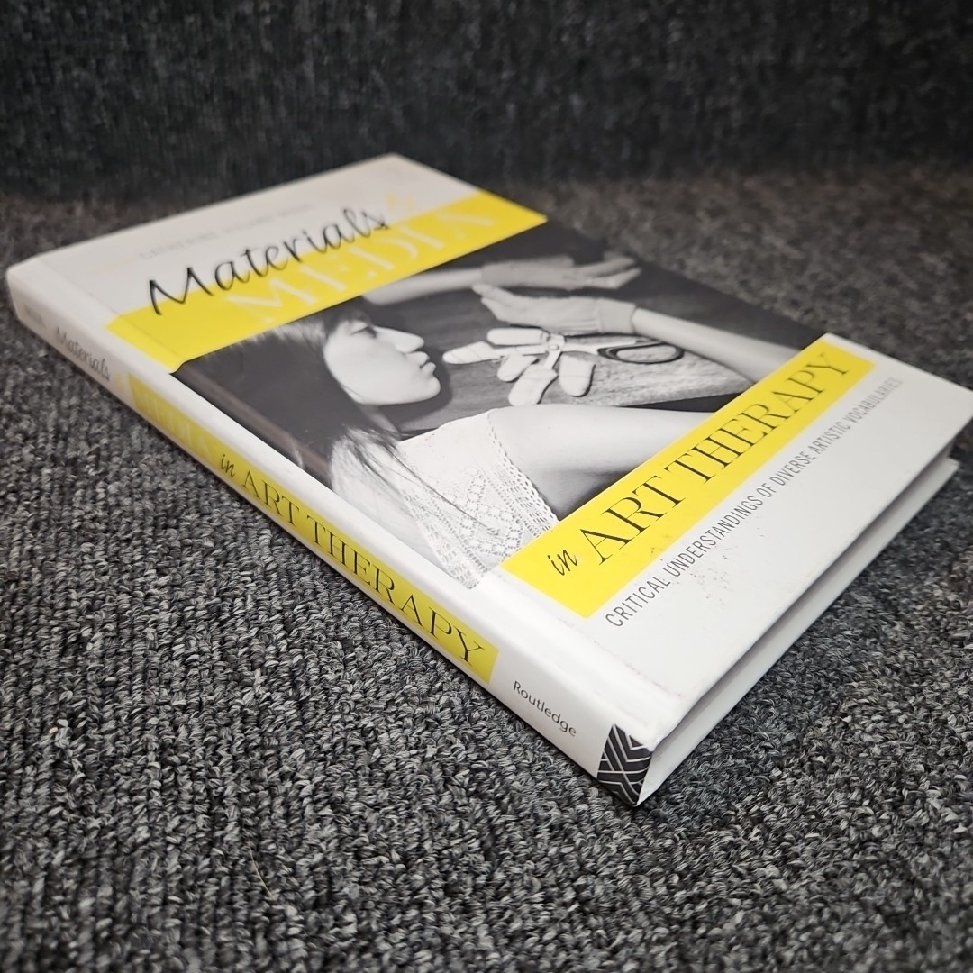 Materials & Media in Art Therapy W/ DVD