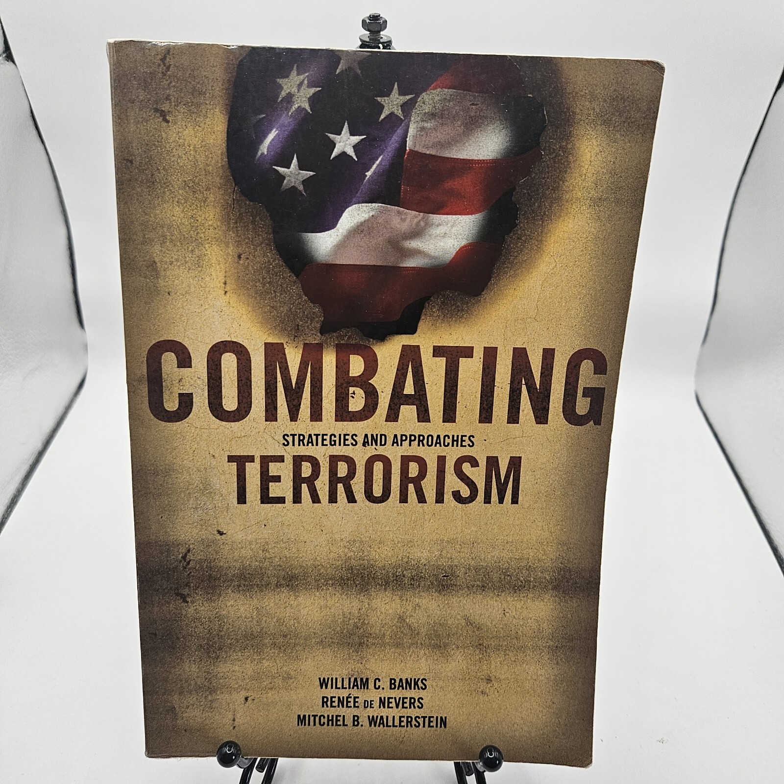 Combating Terrorism, Strategies and Approaches – Paperback