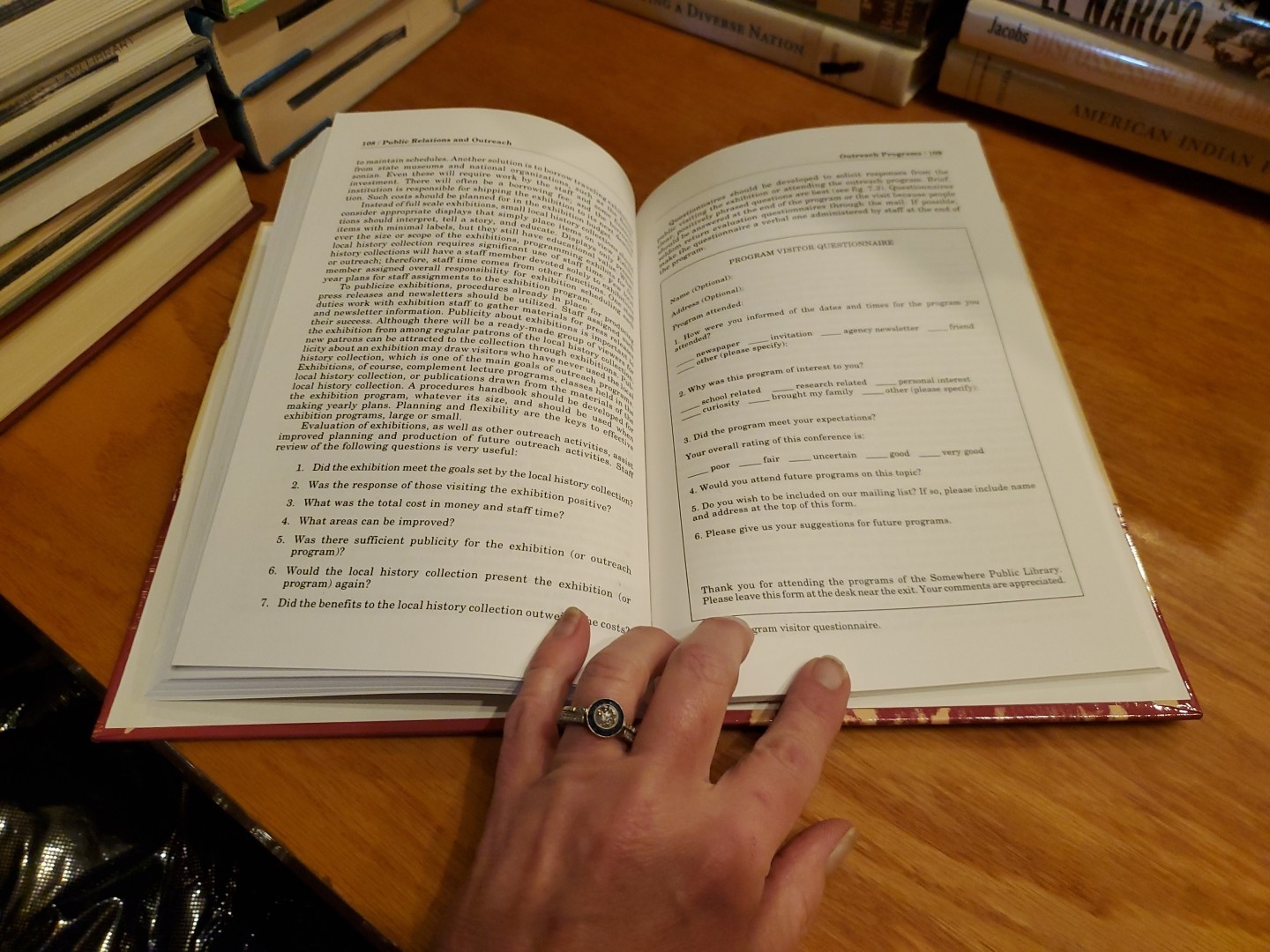 Local History Collections in Libraries by Faye Phillips 1995 HC