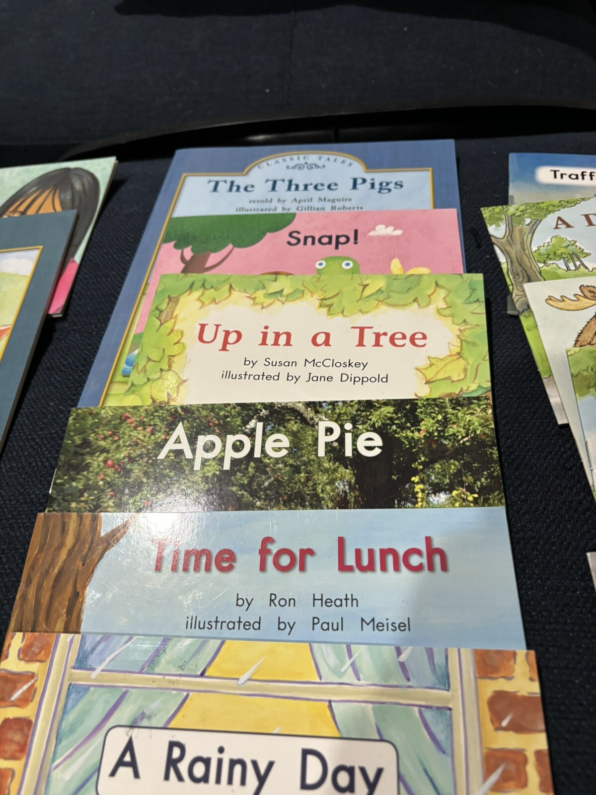 Fountas & Pinnell LLI Grade 2 Green Lessons 31-70; 1 Set = 40 Books