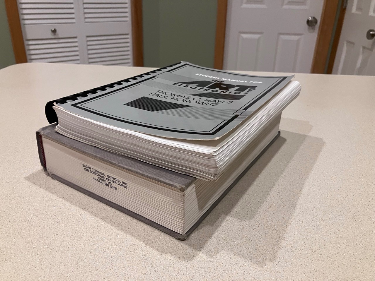 The Art of Electronics 2nd Edition + Student Manual Horowitz Hill Hayes 1989