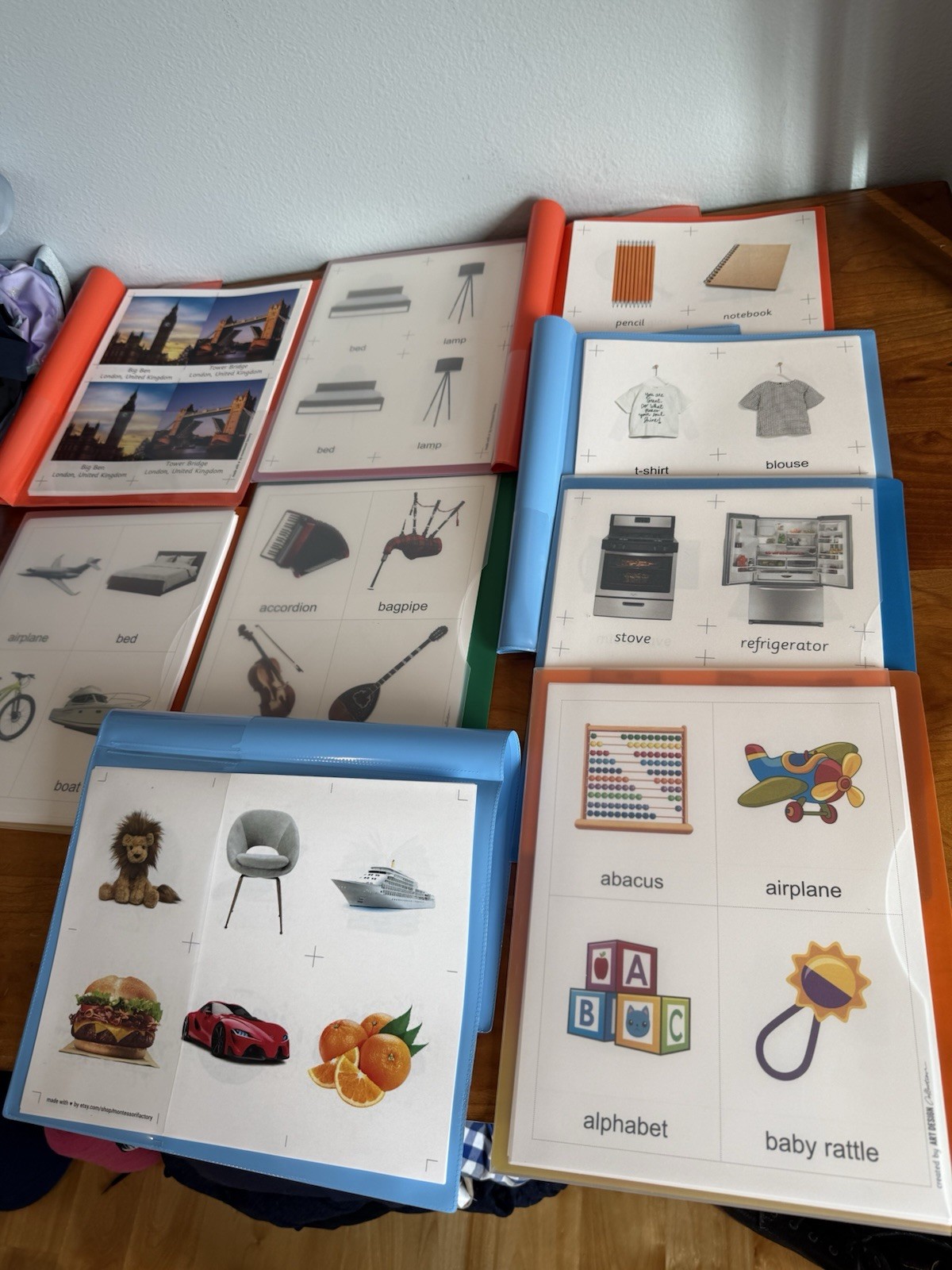 9 new folders of vocabulary words in color for speech language therapy
