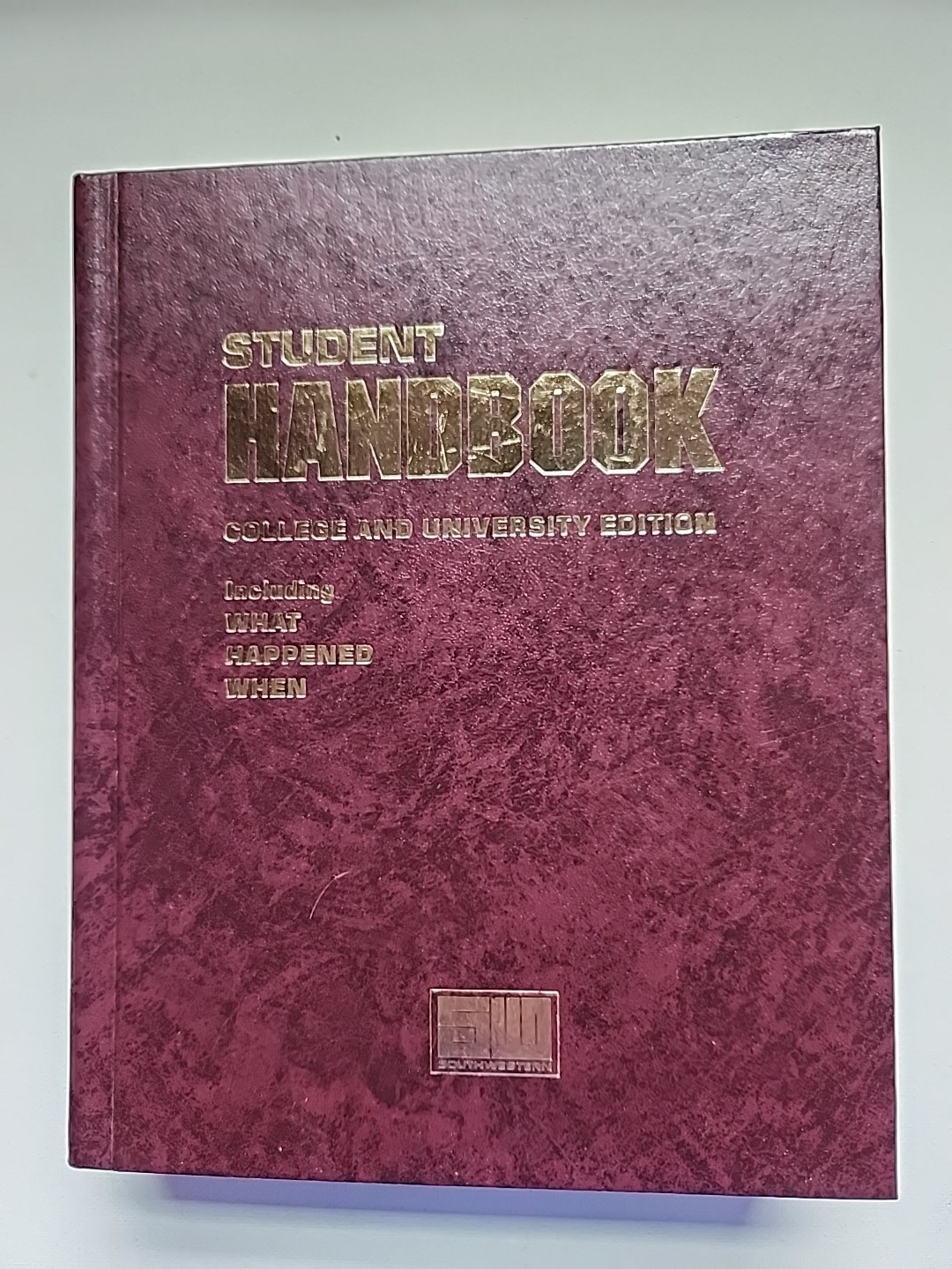 Hardcover Student Handbook College And University Edition Southwestern 1995